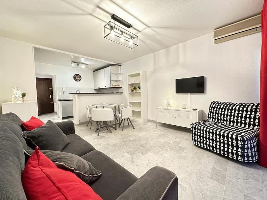 Beau Studio Centre Juan Les Pins A 300M Des Plages Antibes Zewnętrze zdjęcie